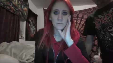 Snapshot of summerainzpuddles chatting on 8, 11, 2025 Summer Rainz online show from 8, 11, 2025