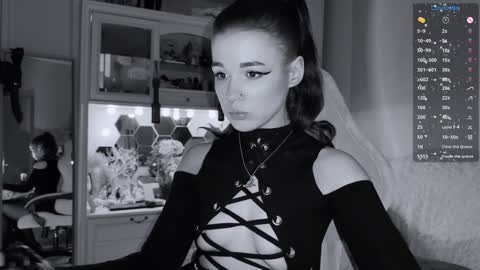 Miss Nelly online show from 26, 12, 2024