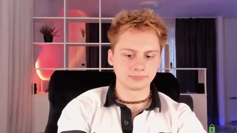 Snapshot of sunburn_boy chatting on 23, 6, 2026 Emilio online show from 23, 6, 2026