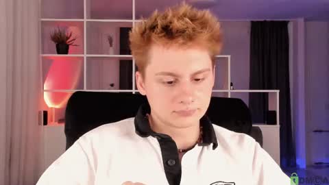 Snapshot of sunburn_boy chatting on 3, 7, 2026 Emilio online show from 3, 7, 2026