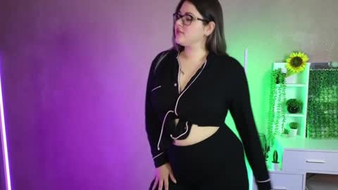 Tina. Im topless model  online show from 9, 12, 2024