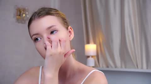 Lily online show from 7, 7, 2026