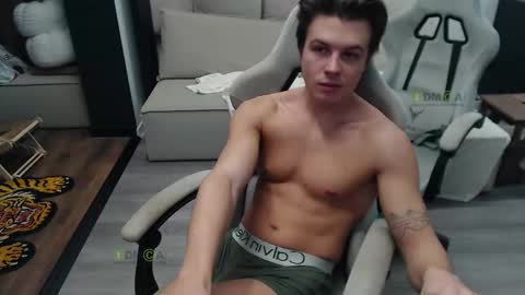 Alice and Sergey online show from 5, 12, 2025