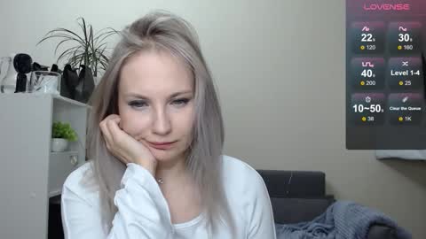 Snapshot of sunny_bunny6 chatting on 31, 12, 2024 Naomi online show from 31, 12, 2024