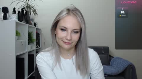 Snapshot of sunny_bunny6 chatting on 3, 1, 2025 Naomi online show from 3, 1, 2025