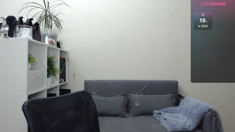 Snapshot of sunny_bunny6 chatting on 5, 1, 2025 Naomi online show from 5, 1, 2025