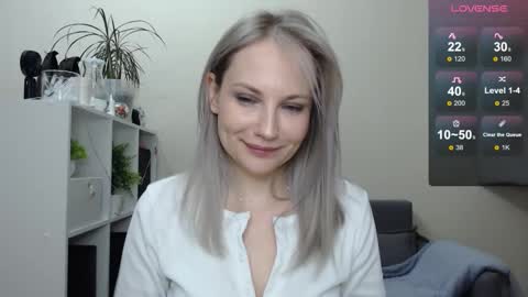 Snapshot of sunny_bunny6 chatting on 7, 1, 2025 Naomi online show from 7, 1, 2025