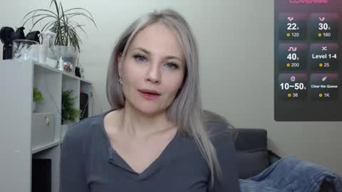 Snapshot of sunny_bunny6 chatting on 9, 1, 2025 Naomi online show from 9, 1, 2025