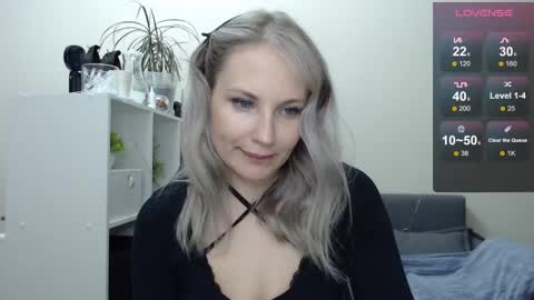 Snapshot of sunny_bunny6 chatting on 11, 1, 2025 Naomi online show from 11, 1, 2025