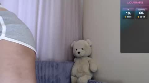 Snapshot of sunny_bunny6 chatting on 5, 2, 2026 Naomi online show from 5, 2, 2026