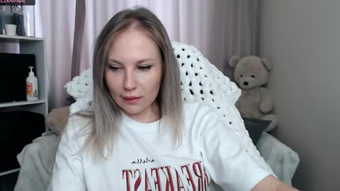 Snapshot of sunny_bunny6 chatting on 12, 3, 2026 Naomi online show from 12, 3, 2026