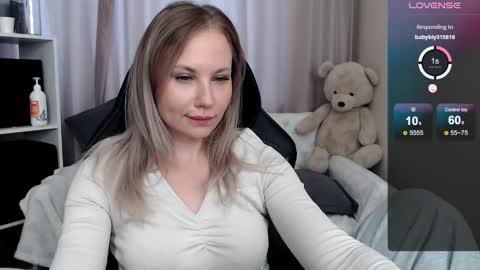 Snapshot of sunny_bunny6 chatting on 13, 3, 2026 Naomi online show from 13, 3, 2026