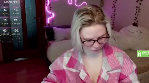 sunny mood online show from 2, 2, 2025