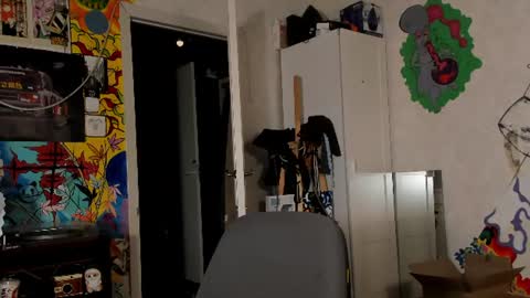 Sunny online show from 9, 7, 2026