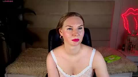 sunny_nicoleee online show from 5, 7, 2026