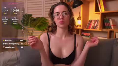 Sunny online show from 12, 6, 2026