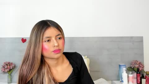 sunnywhitee online show from 5, 3, 2026