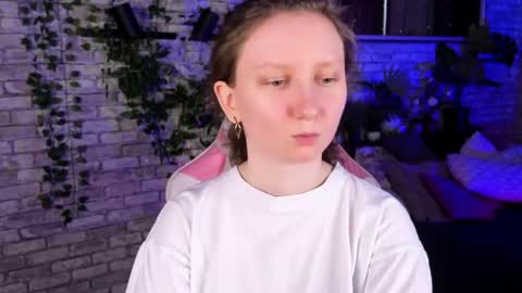 Snapshot of sunshine_blaze chatting on 19, 5, 2026 Alice online show from 19, 5, 2026
