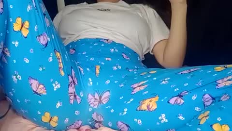 Annie online show from 5, 1, 2025