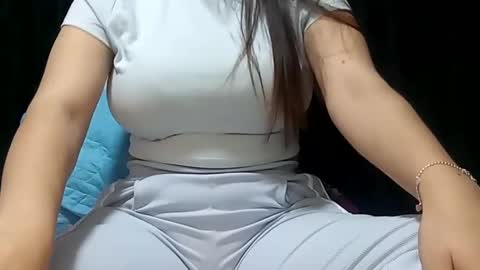 Annie online show from 1, 3, 2025