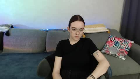 Snapshot of sunylily chatting on 1, 5, 2026 Lilith online show from 1, 5, 2026