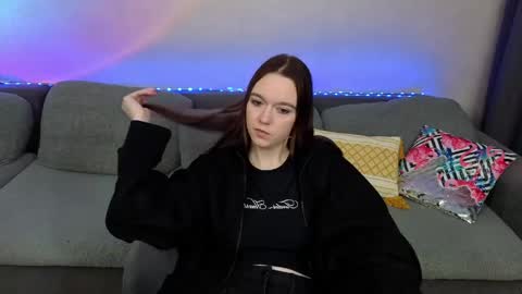 Snapshot of sunylily chatting on 7, 5, 2026 Lilith online show from 7, 5, 2026