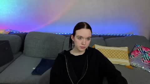 Snapshot of sunylily chatting on 8, 5, 2026 Lilith online show from 8, 5, 2026