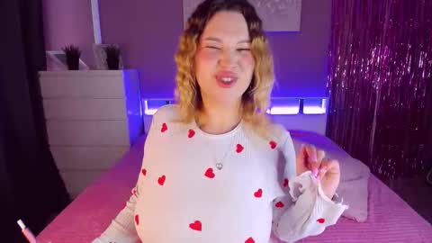 Snapshot of super_huge_boobs chatting on 19, 2, 2026 Karen online show from 19, 2, 2026