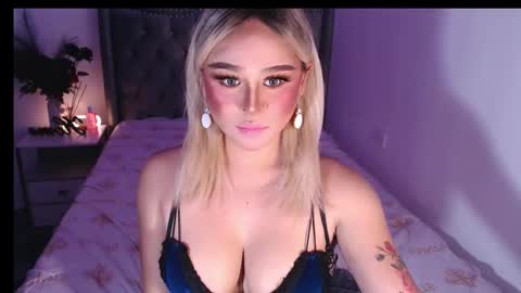 Snapshot of superh0tangelxx chatting on 24, 1, 2025 CARMINA online show from 24, 1, 2025