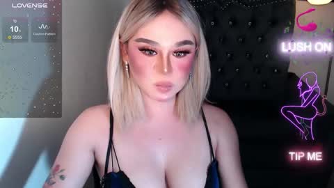 Snapshot of superh0tangelxx chatting on 18, 9, 2025 CARMINA online show from 18, 9, 2025