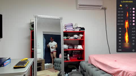 Snapshot of supermanboyxxl chatting on 25, 1, 2025 supermanboyxxl online show from 25, 1, 2025