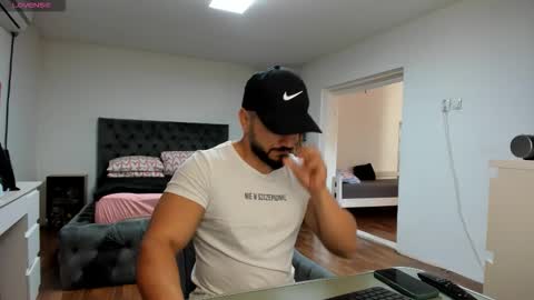 Snapshot of supermanboyxxl chatting on 3, 11, 2025 supermanboyxxl online show from 3, 11, 2025