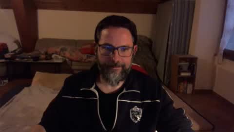 supersquirrel81 online show from 17, 10, 2025