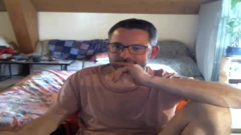 supersquirrel81 online show from 8, 5, 2026