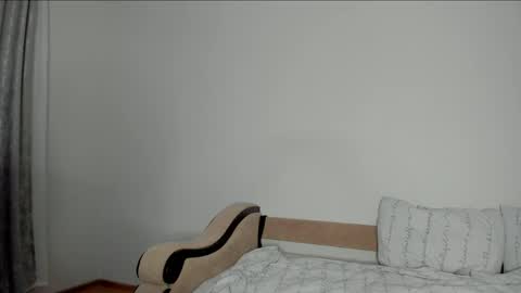 surfsexcouple online show from 16, 5, 2026