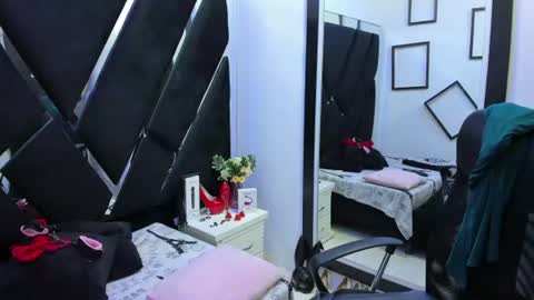 Snapshot of susana_flame chatting on 14, 7, 2026 Susana Flame online show from 14, 7, 2026