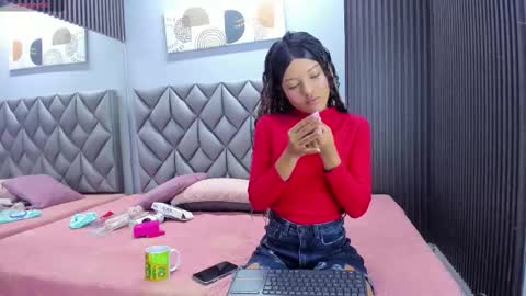 Snapshot of susana_sanchezz chatting on 18, 3, 2026 susana_sanchezz online show from 18, 3, 2026
