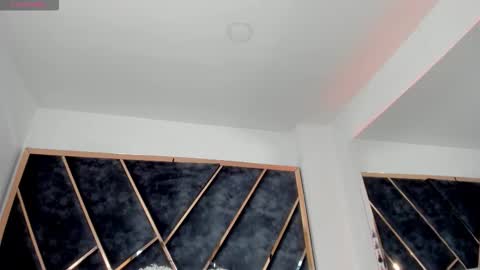 susanahenao online show from 1, 12, 2025