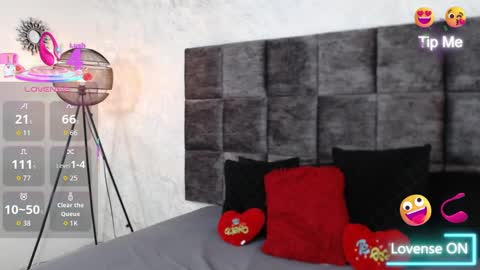 Snapshot of susanjacobs chatting on 8, 9, 2025 Susan online show from 8, 9, 2025