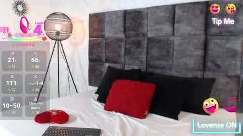 Snapshot of susanjacobs chatting on 7, 10, 2025 Susan online show from 7, 10, 2025