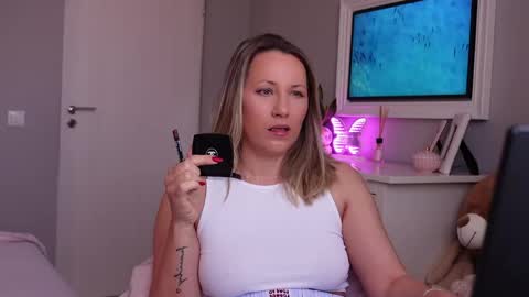 Snapshot of susanjewel chatting on 23, 4, 2026 SusanJewel online show from 23, 4, 2026