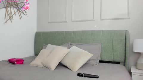 Amelia  online show from 18, 3, 2026