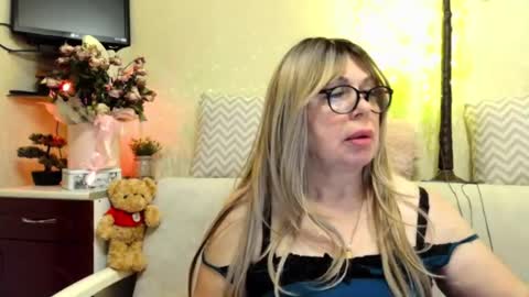 Snapshot of susiexnoreen chatting on 30, 6, 2026 SusiexNoreen online show from 30, 6, 2026