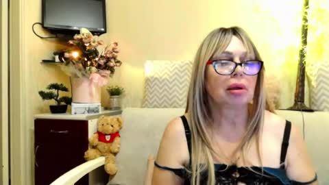 Snapshot of susiexnoreen chatting on 21, 7, 2026 SusiexNoreen online show from 21, 7, 2026