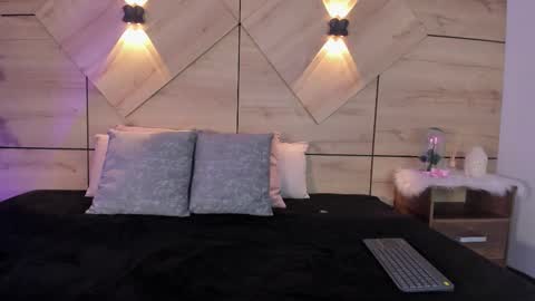 Snapshot of sussan_fox_ chatting on 19, 12, 2025 sussan online show from 19, 12, 2025