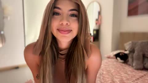 Snapshot of sussanf_ chatting on 6, 12, 2024 Susy online show from 6, 12, 2024