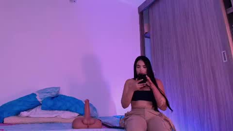 Andrea online show from 4, 7, 2026