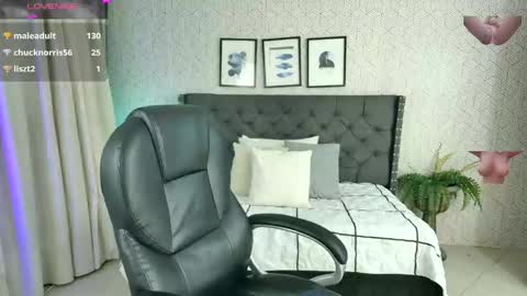   online show from 23, 12, 2024