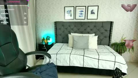   online show from 30, 12, 2024