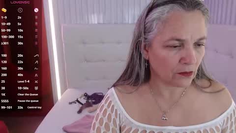 Snapshot of sussy_perez_ chatting on 22, 11, 2025 Sussy online show from 22, 11, 2025